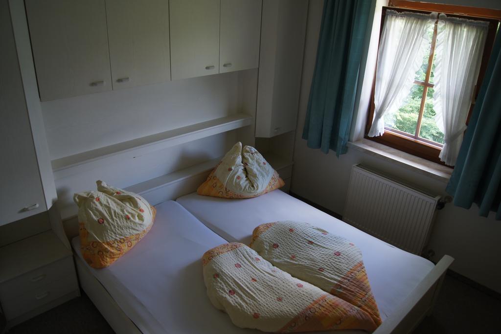 Appart-Pension Seehang Velden am Wörthersee Oda fotoğraf